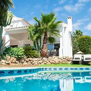 villa-bendex-estepona-costa-del-sol.es-andalucia.com/